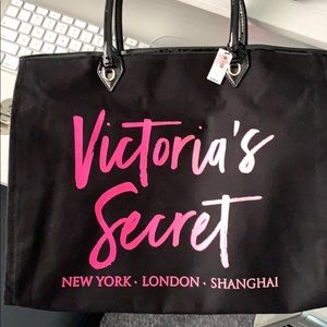 Victoria Secret weekender bag